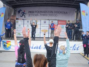 25. PKO Półmaraton dookoła Jeziora Żywieckiego przeszedł do historii. Padły trzy rekordy! - zdjęcie11