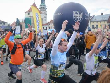 25. PKO Półmaraton dookoła Jeziora Żywieckiego przeszedł do historii. Padły trzy rekordy! - zdjęcie13