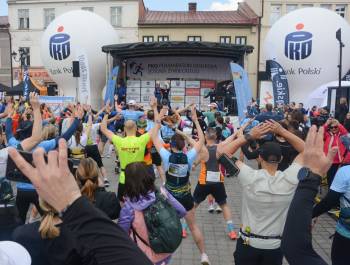 25. PKO Półmaraton dookoła Jeziora Żywieckiego przeszedł do historii. Padły trzy rekordy! - zdjęcie17