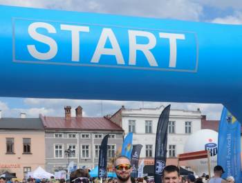 25. PKO Półmaraton dookoła Jeziora Żywieckiego przeszedł do historii. Padły trzy rekordy! - zdjęcie23