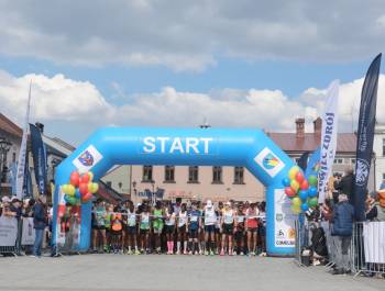 25. PKO Półmaraton dookoła Jeziora Żywieckiego przeszedł do historii. Padły trzy rekordy! - zdjęcie26