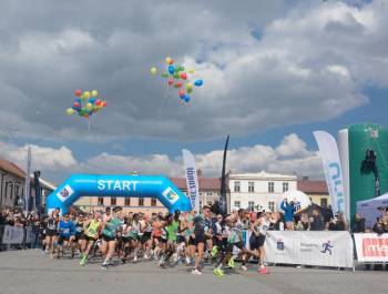 25. PKO Półmaraton dookoła Jeziora Żywieckiego przeszedł do historii. Padły trzy rekordy! - zdjęcie30
