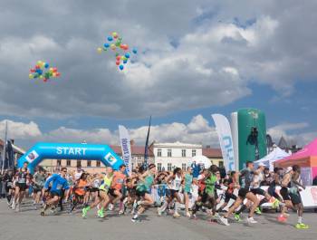 25. PKO Półmaraton dookoła Jeziora Żywieckiego przeszedł do historii. Padły trzy rekordy! - zdjęcie31