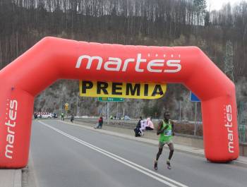 25. PKO Półmaraton dookoła Jeziora Żywieckiego przeszedł do historii. Padły trzy rekordy! - zdjęcie99