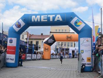 25. PKO Półmaraton dookoła Jeziora Żywieckiego przeszedł do historii. Padły trzy rekordy! - zdjęcie142