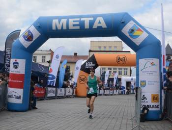 25. PKO Półmaraton dookoła Jeziora Żywieckiego przeszedł do historii. Padły trzy rekordy! - zdjęcie152