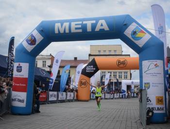 25. PKO Półmaraton dookoła Jeziora Żywieckiego przeszedł do historii. Padły trzy rekordy! - zdjęcie156