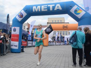 25. PKO Półmaraton dookoła Jeziora Żywieckiego przeszedł do historii. Padły trzy rekordy! - zdjęcie165