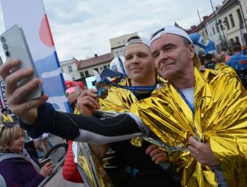 25. PKO Półmaraton dookoła Jeziora Żywieckiego przeszedł do historii. Padły trzy rekordy! - zdjęcie194