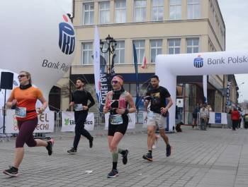 25. PKO Półmaraton dookoła Jeziora Żywieckiego przeszedł do historii. Padły trzy rekordy! - zdjęcie206