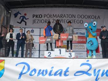 25. PKO Półmaraton dookoła Jeziora Żywieckiego przeszedł do historii. Padły trzy rekordy! - zdjęcie266