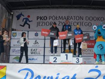 25. PKO Półmaraton dookoła Jeziora Żywieckiego przeszedł do historii. Padły trzy rekordy! - zdjęcie269