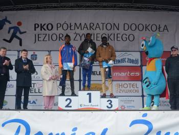 25. PKO Półmaraton dookoła Jeziora Żywieckiego przeszedł do historii. Padły trzy rekordy! - zdjęcie272