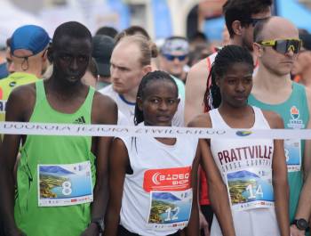 25. PKO Półmaraton dookoła Jeziora Żywieckiego przeszedł do historii. Padły trzy rekordy! - zdjęcie76