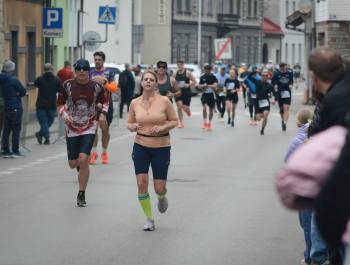 25. PKO Półmaraton dookoła Jeziora Żywieckiego przeszedł do historii. Padły trzy rekordy! - zdjęcie235