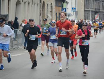 25. PKO Półmaraton dookoła Jeziora Żywieckiego przeszedł do historii. Padły trzy rekordy! - zdjęcie239