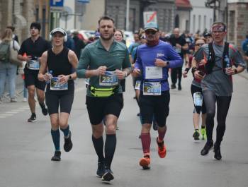 25. PKO Półmaraton dookoła Jeziora Żywieckiego przeszedł do historii. Padły trzy rekordy! - zdjęcie243