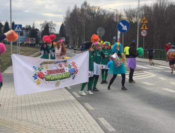 Rozstrzygnięcie konkursu na Najlepszą Strefę Kibica podczas 25. PKO Półmaratonu dookoła Jeziora Żywieckiego - zdjęcie12